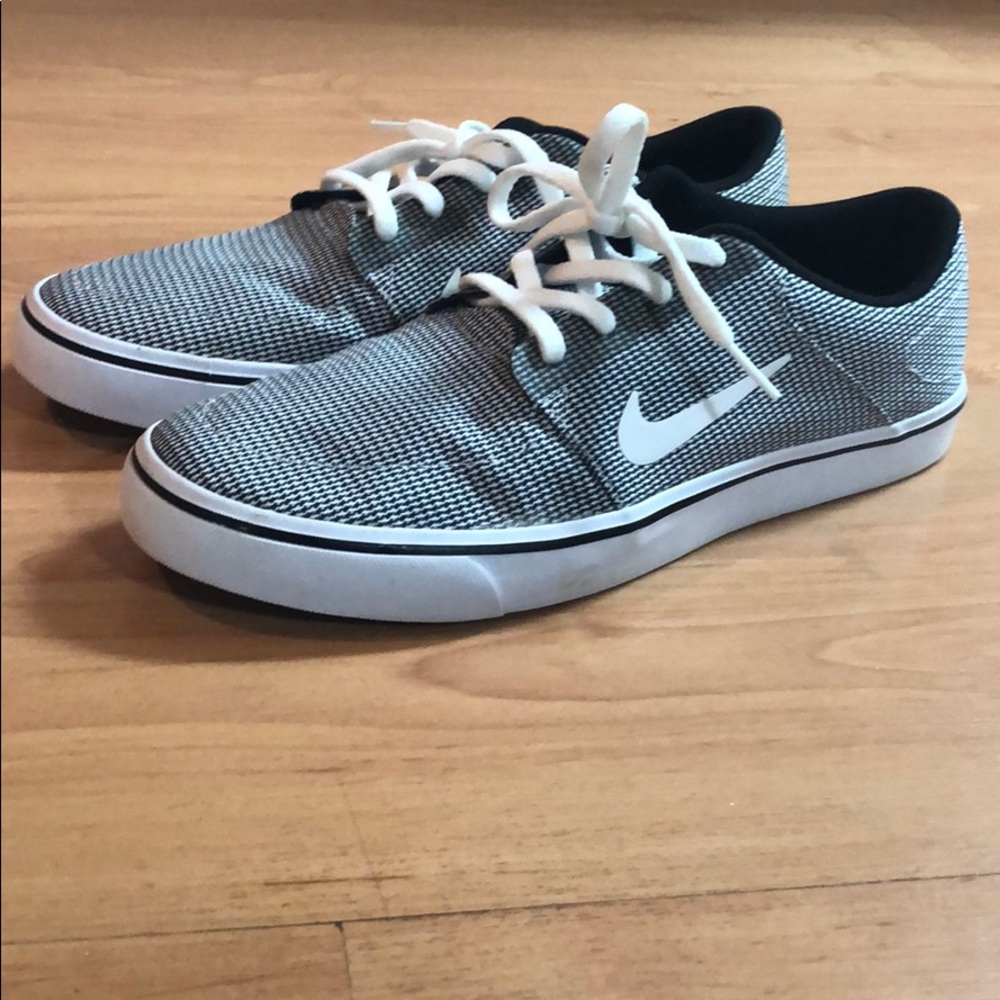 Nike SB Portmore Skate Shoe